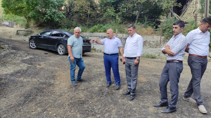 Belediye Başkanımız Sayın Ekrem ÜNLÜ, Bostacı Kamiller yolu asfalt ön çalışmalarını inceledi.